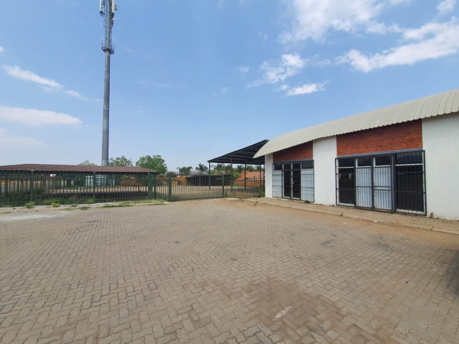 Commercial Property for Sale in Melodie North West